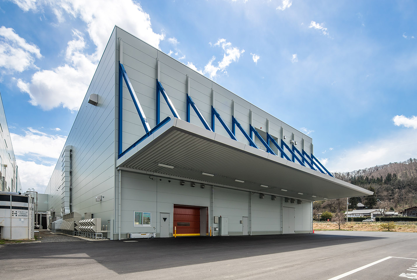 A002_工場外観web