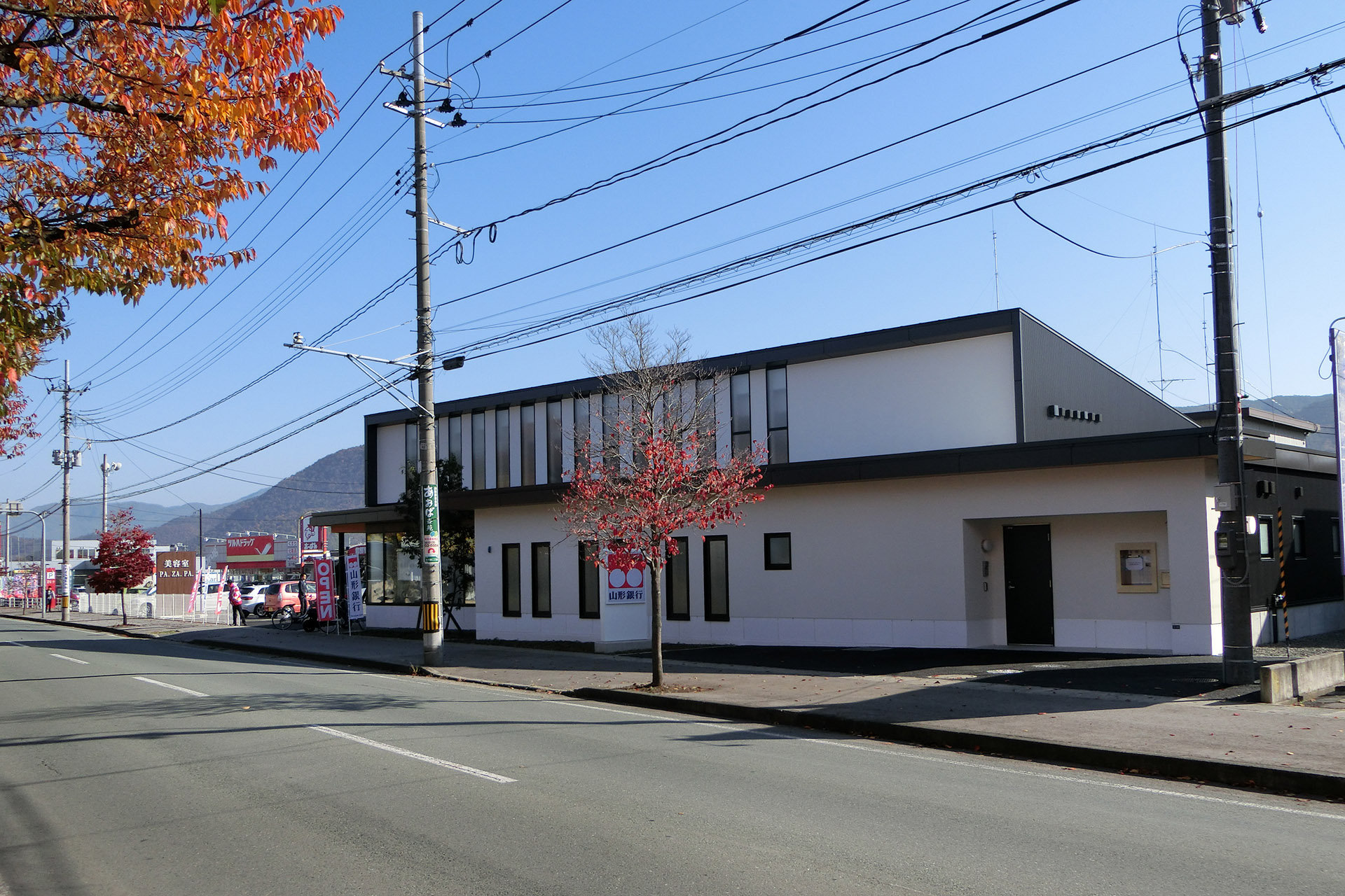 山形銀行鈴川支店Bweb